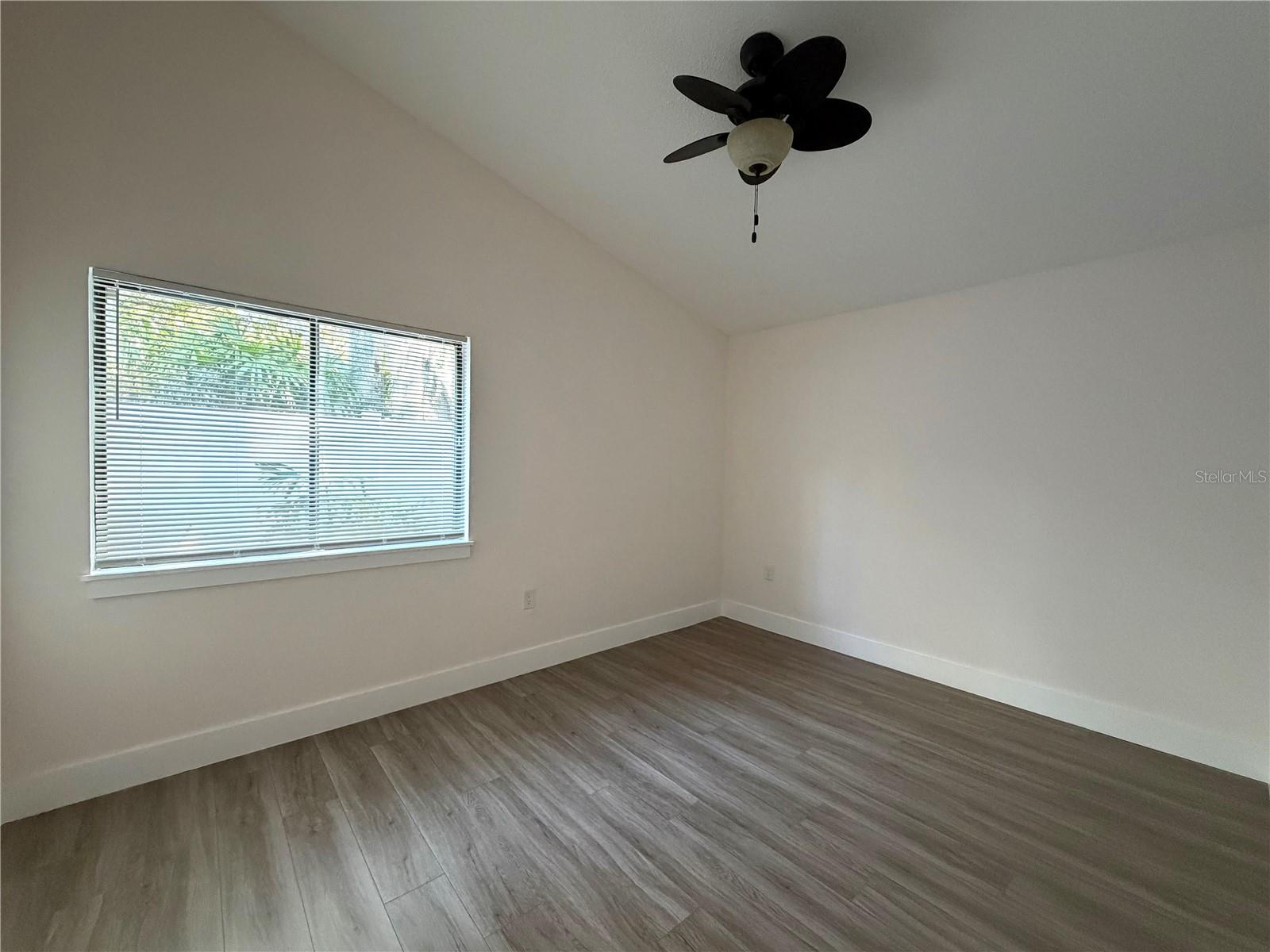 Image 26 of 32 For 4046 Golfside Drive 3