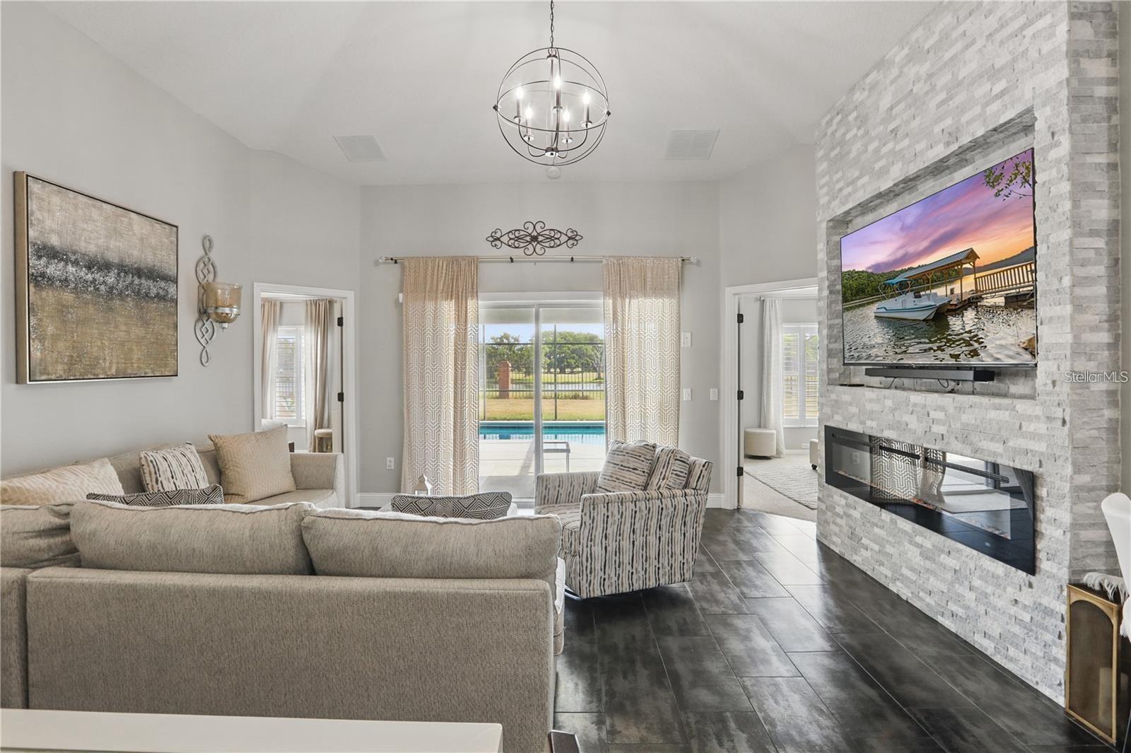 Image 10 of 29 For 634 Chadbury Way