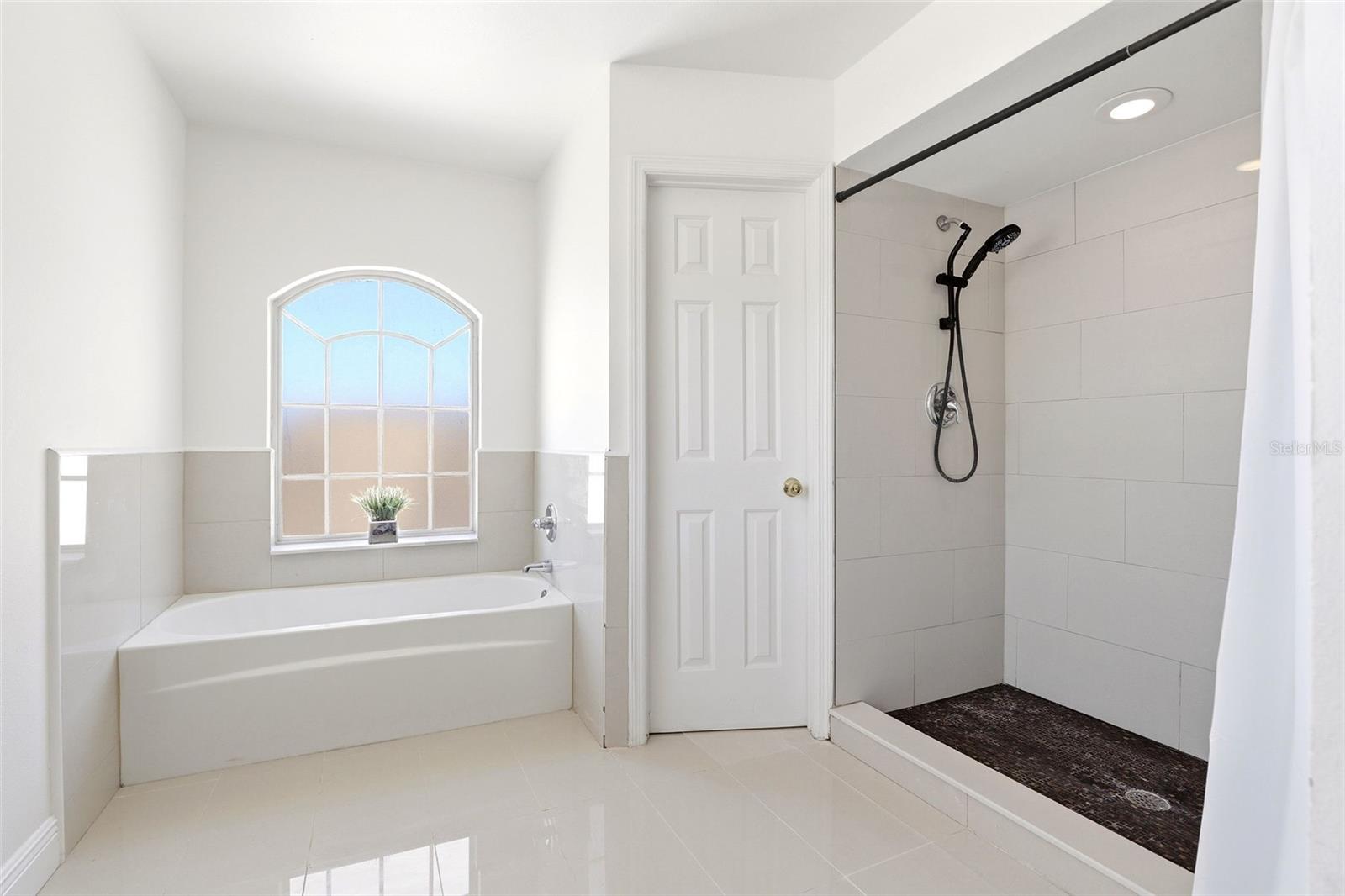 Image 27 of 42 For 3016 Stillwater Drive