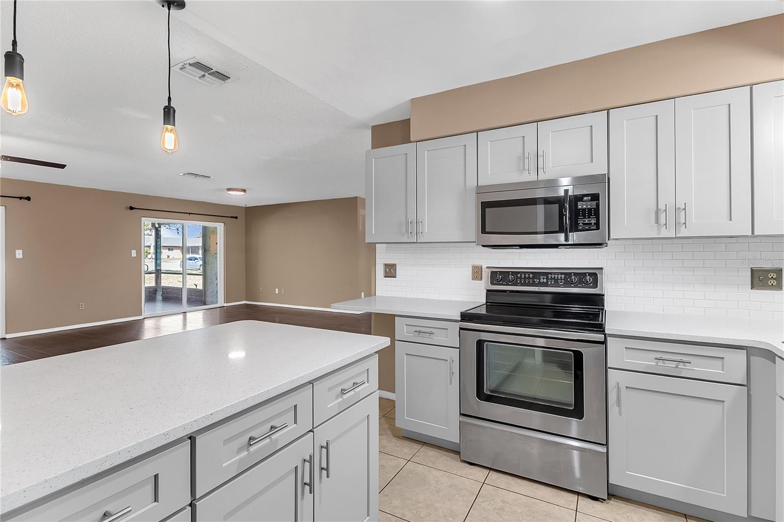 Image 23 of 52 For 10703 Windsor Court