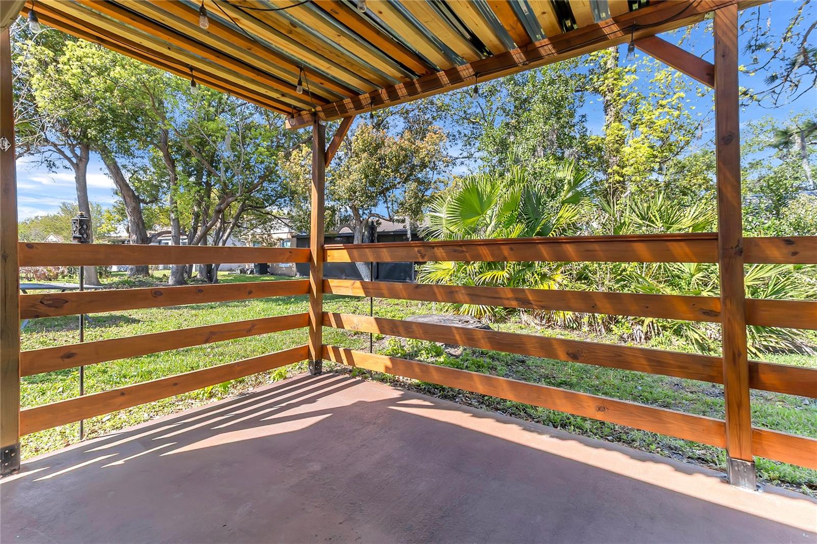 Image 35 of 52 For 10703 Windsor Court