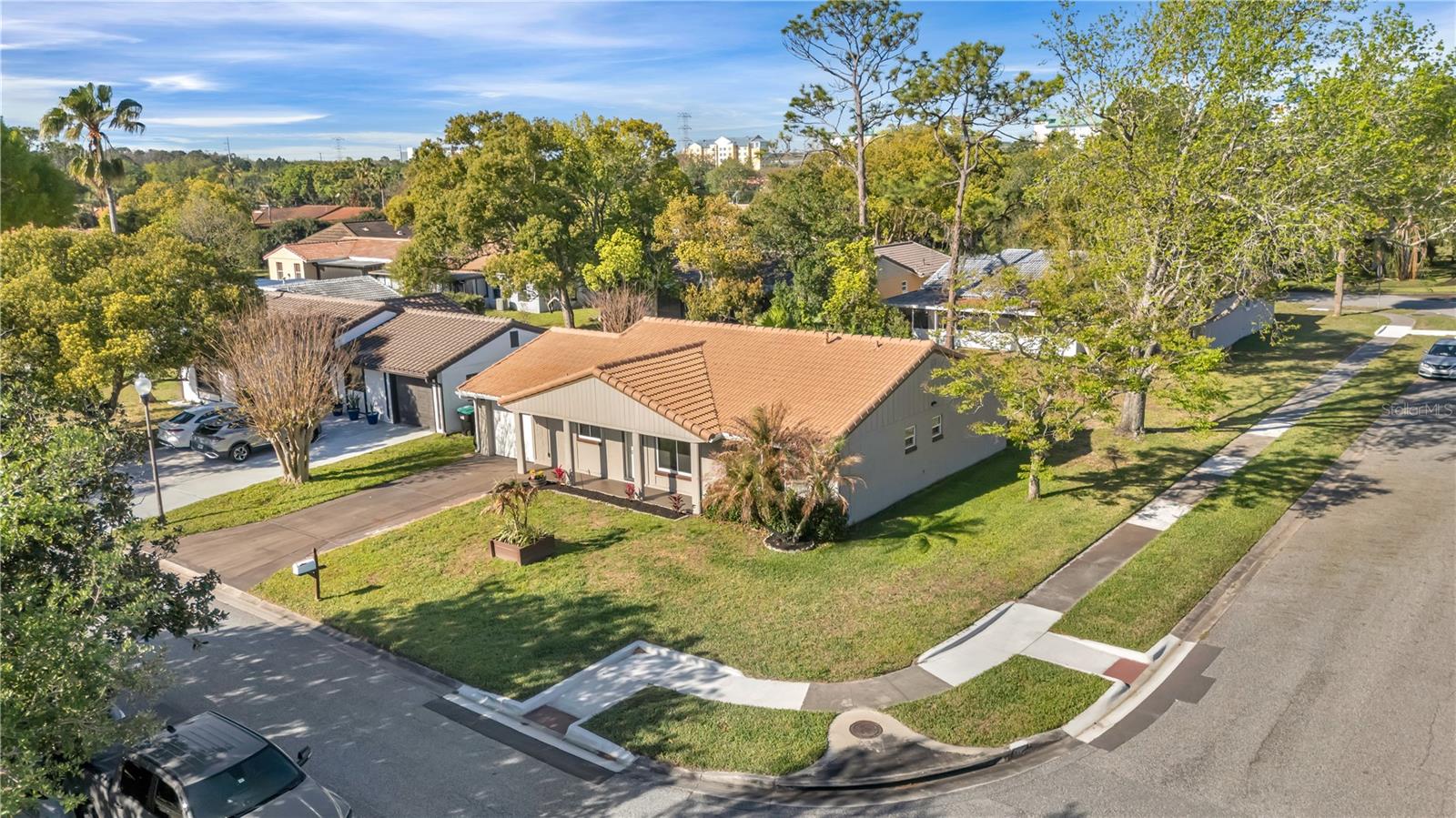 Image 38 of 52 For 10703 Windsor Court