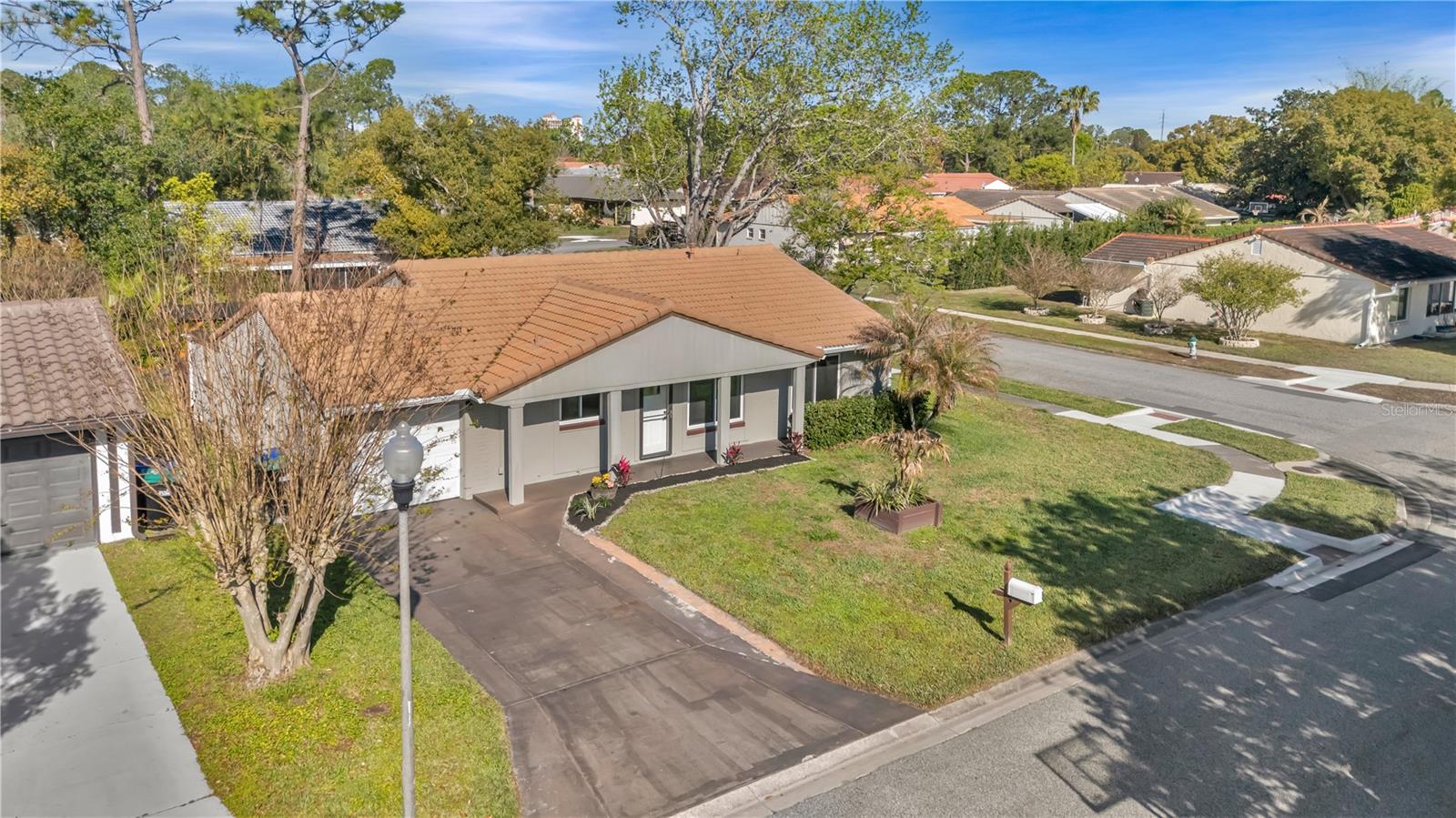 Image 39 of 52 For 10703 Windsor Court