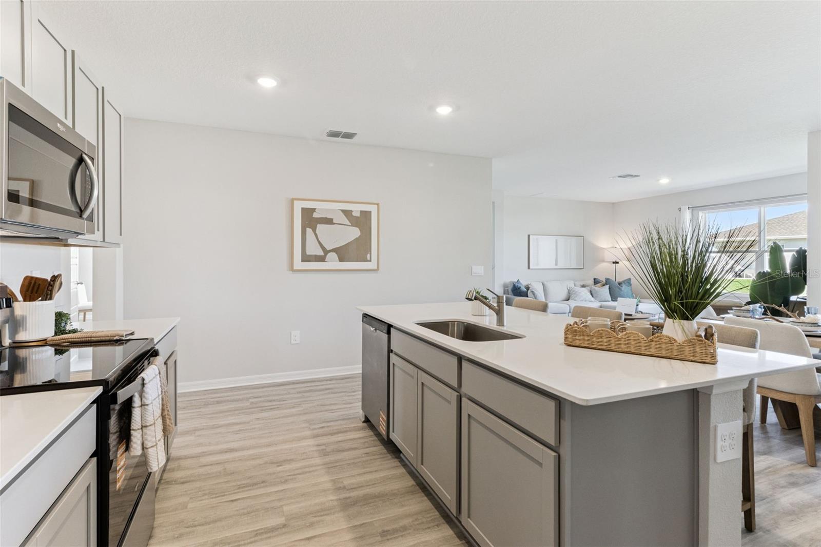 Image 12 of 30 For 3566 Roden Road