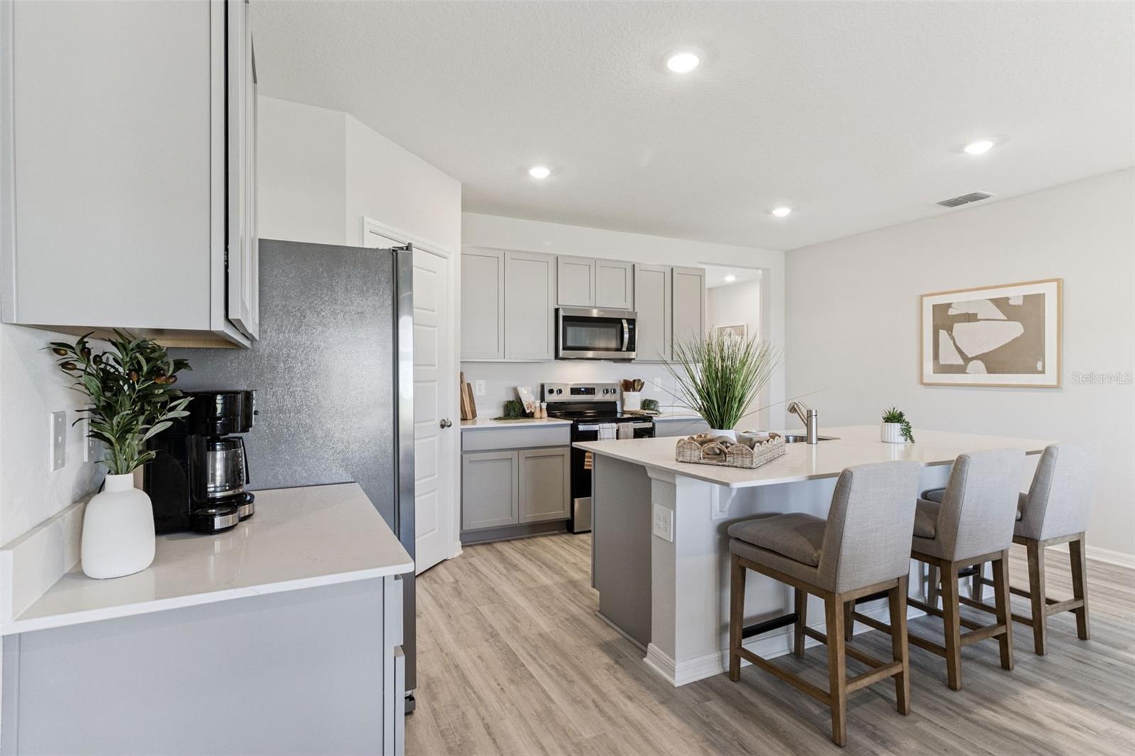 Image 13 of 30 For 3566 Roden Road