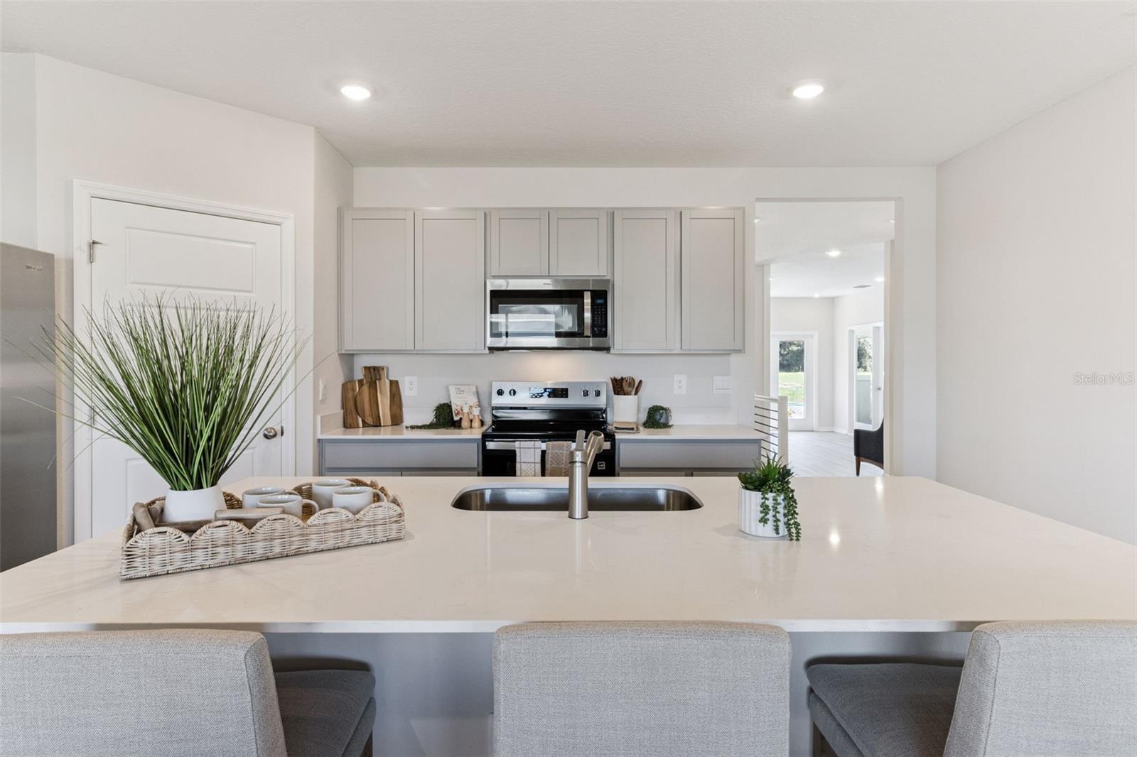 Image 16 of 30 For 3566 Roden Road