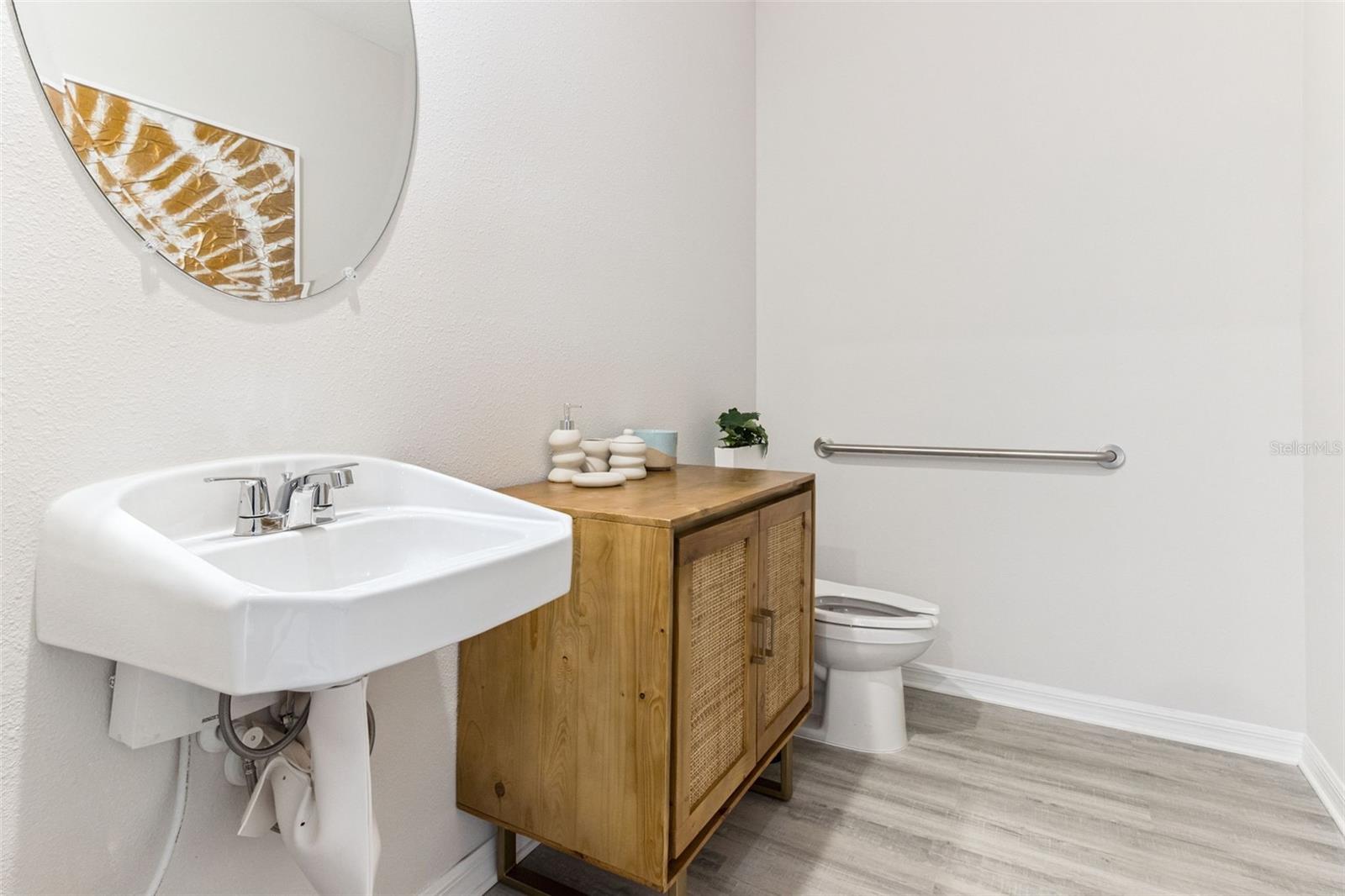 Image 30 of 30 For 3566 Roden Road