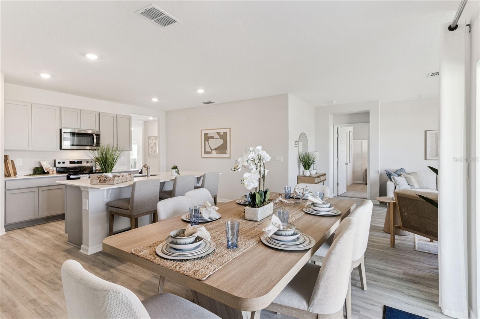 Image 9 of 30 For 3566 Roden Road