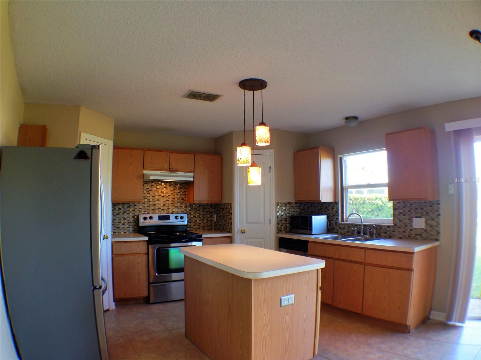 Image 4 of 16 For 4437 Stonemeadow Drive