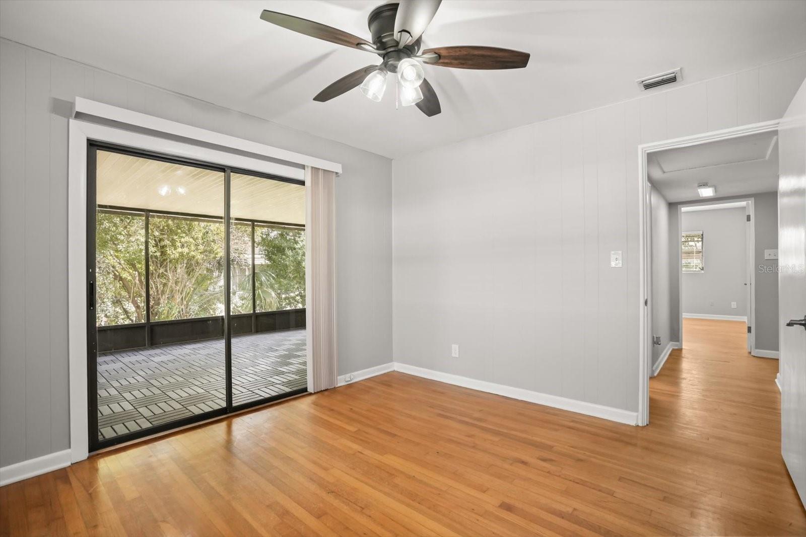 Image 20 of 33 For 524 Byron Road