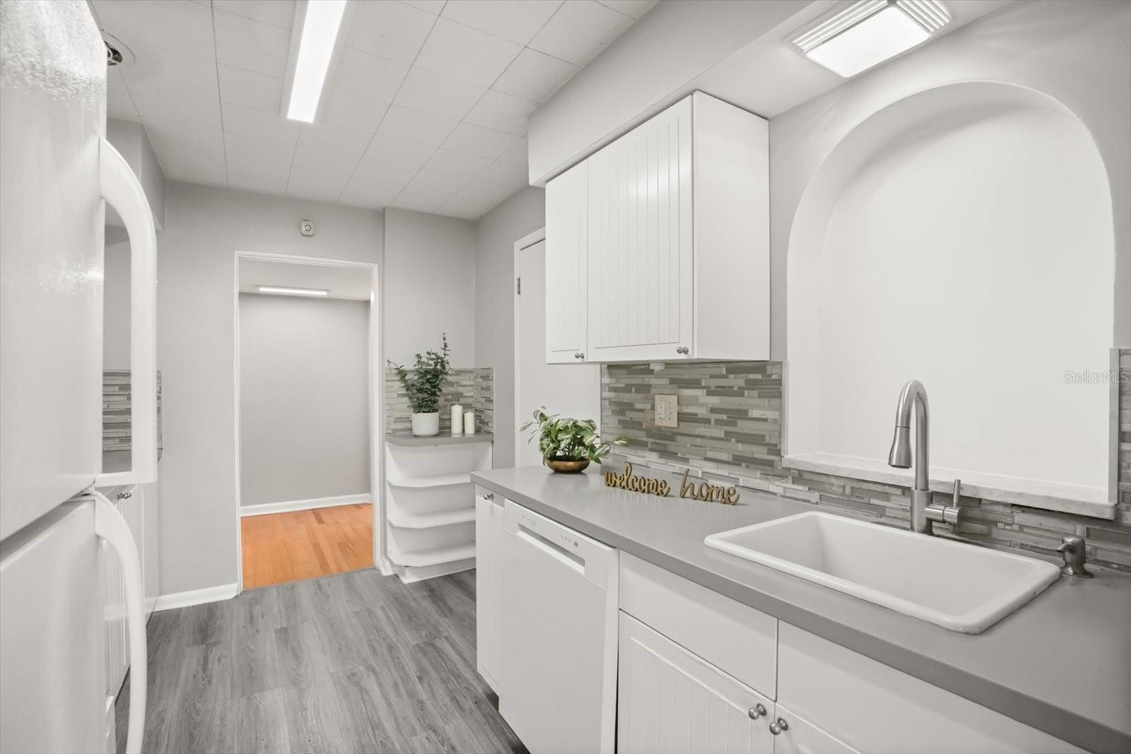 Image 9 of 33 For 524 Byron Road