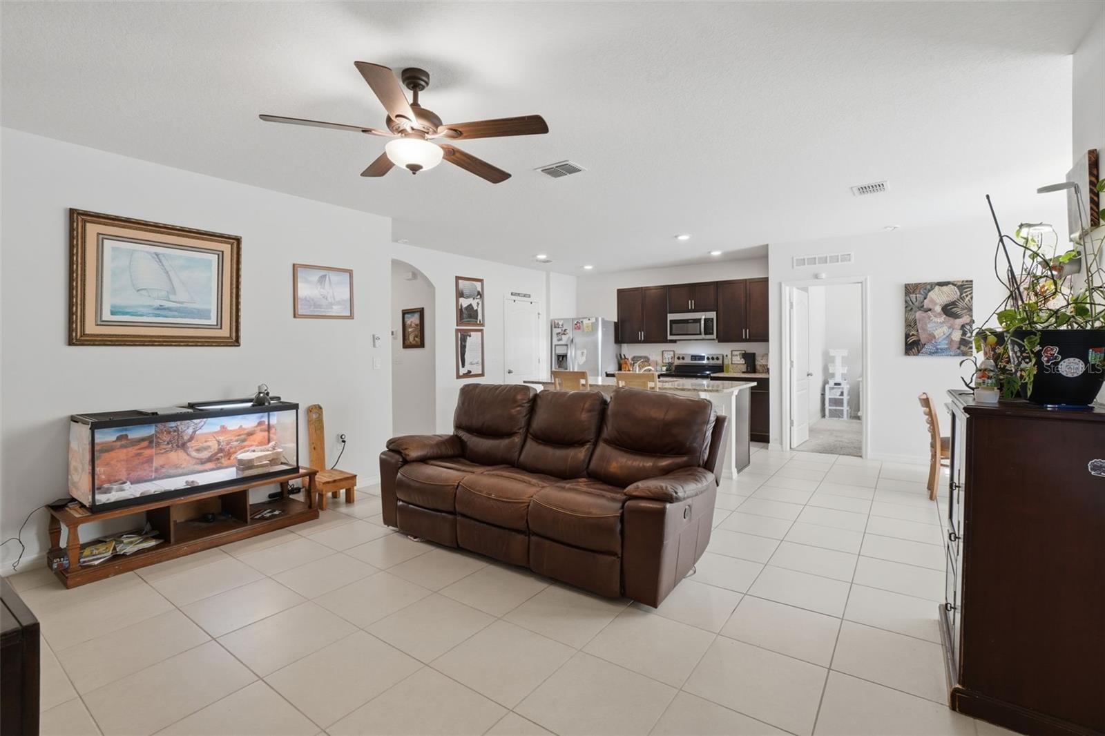 Image 10 of 29 For 231 Meghan Street