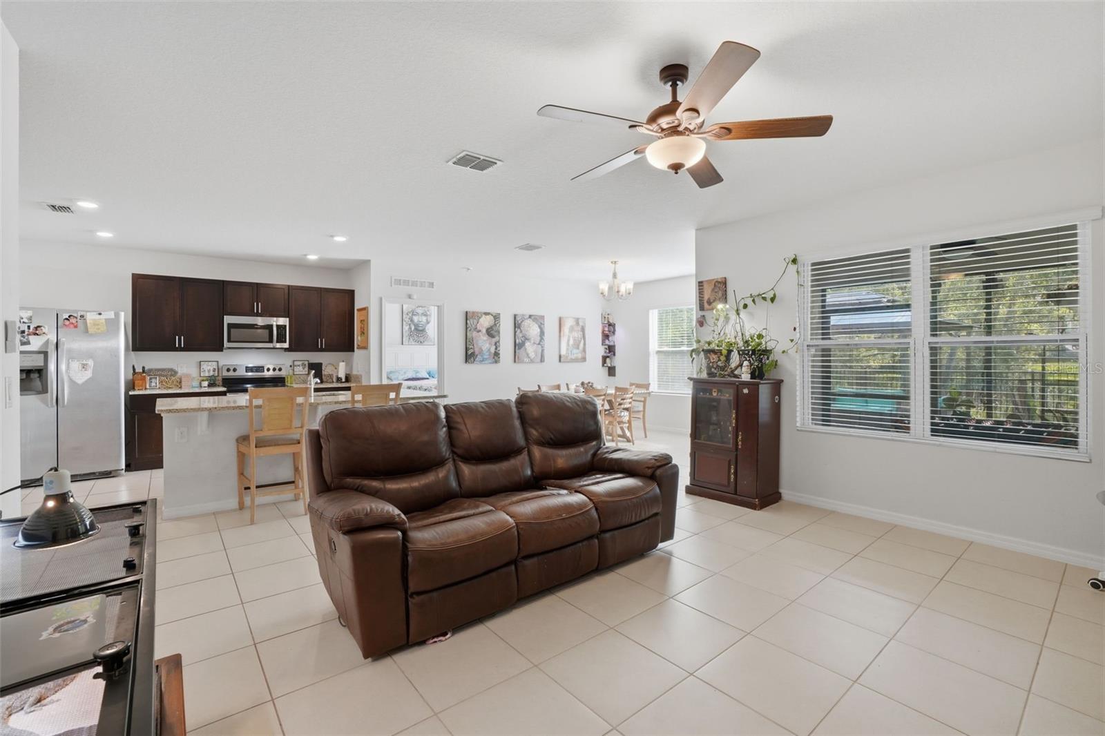 Image 11 of 29 For 231 Meghan Street