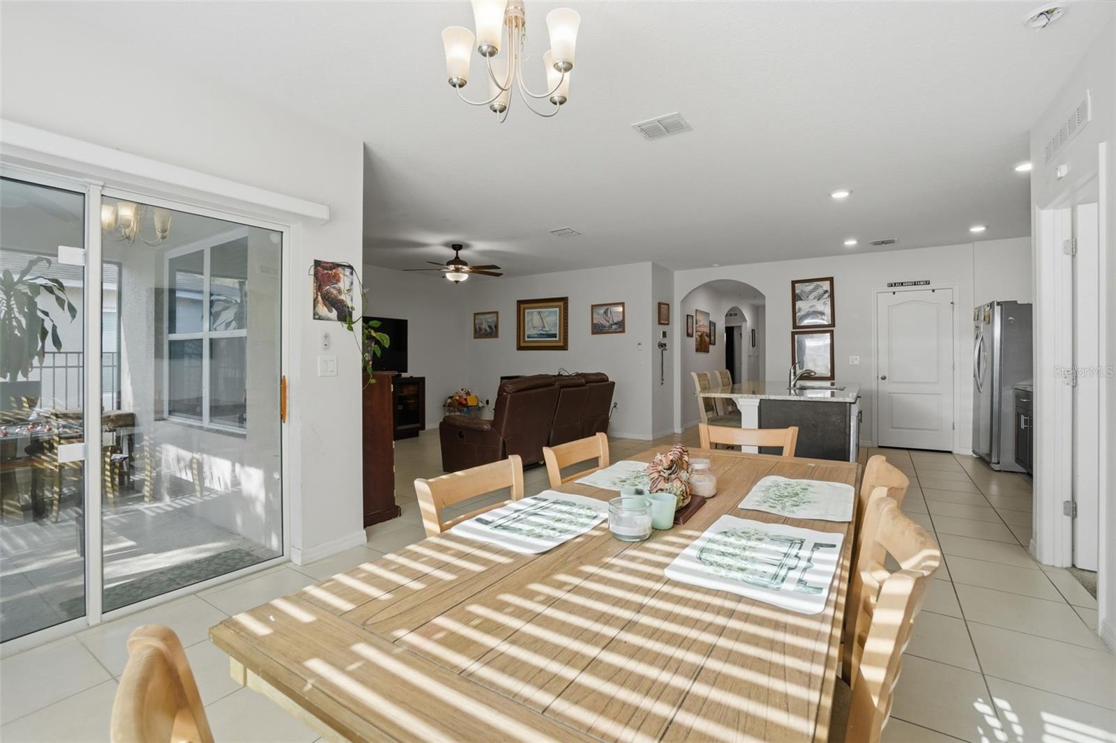 Image 14 of 29 For 231 Meghan Street