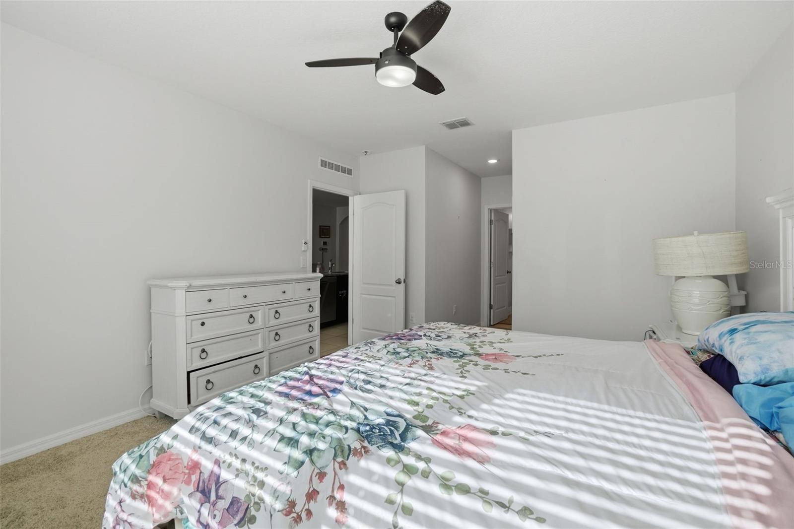 Image 17 of 29 For 231 Meghan Street