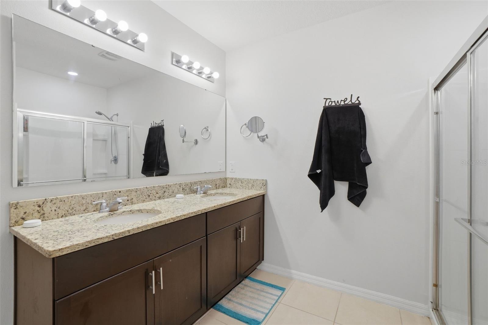 Image 18 of 29 For 231 Meghan Street