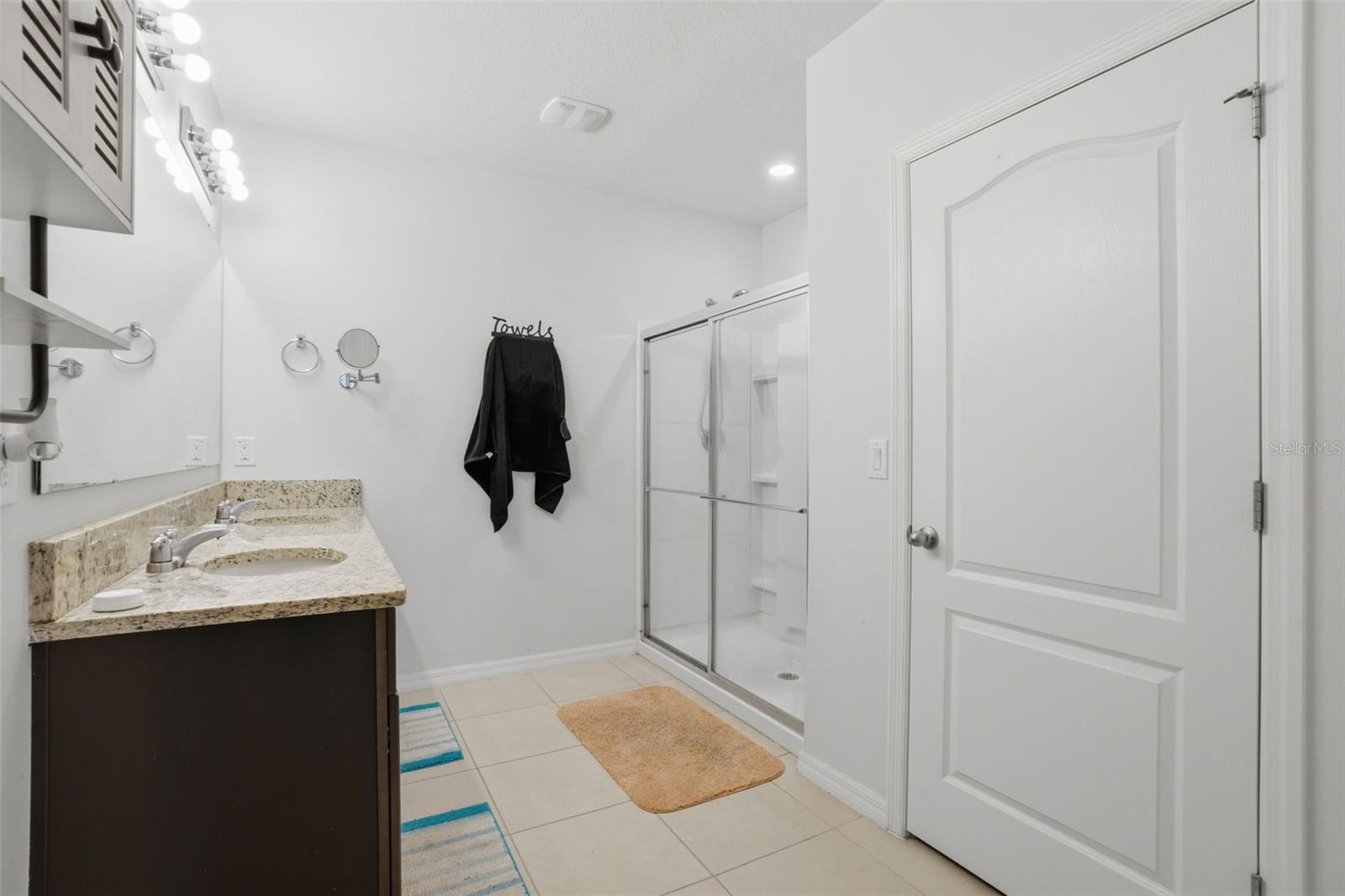 Image 19 of 29 For 231 Meghan Street