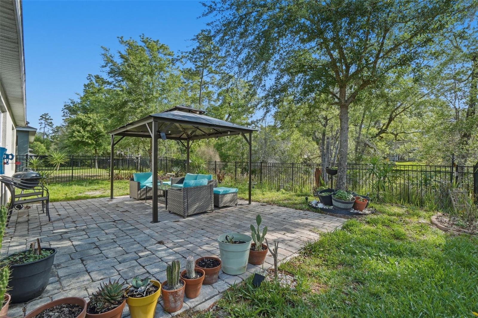 Image 26 of 29 For 231 Meghan Street