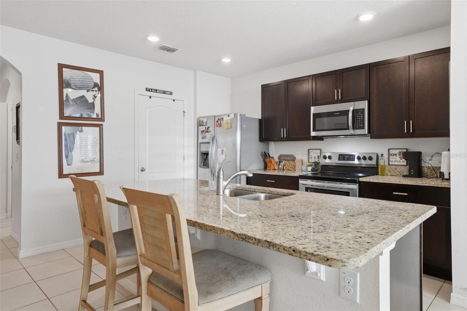 Image 6 of 29 For 231 Meghan Street