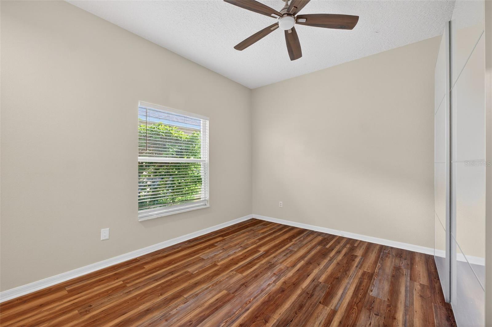 Image 14 of 89 For 15162 Spinnaker Cove Lane