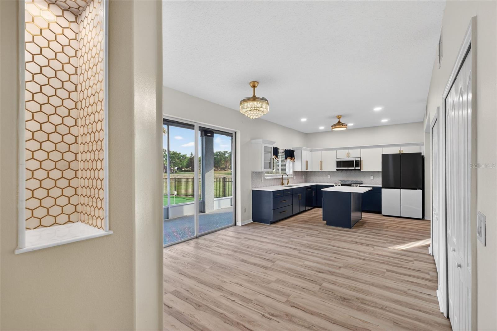 Image 20 of 89 For 15162 Spinnaker Cove Lane