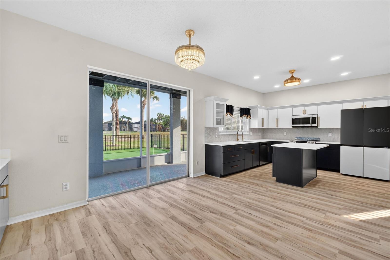 Image 22 of 89 For 15162 Spinnaker Cove Lane