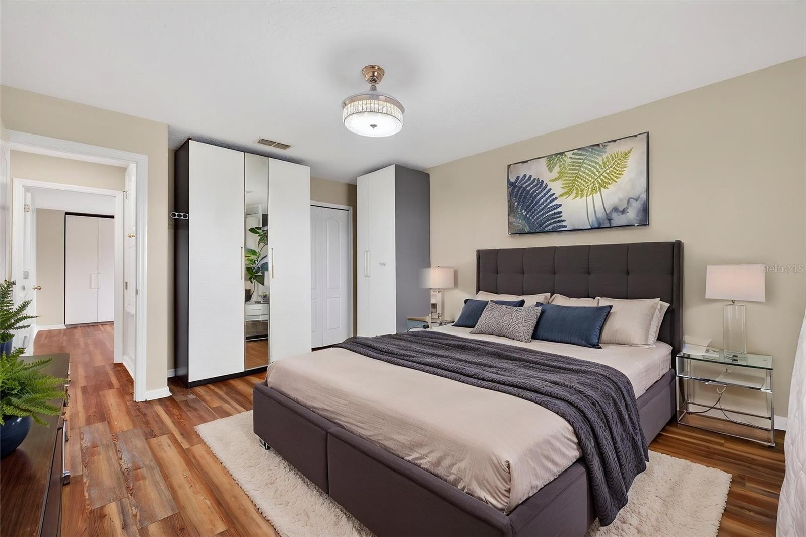 Image 35 of 89 For 15162 Spinnaker Cove Lane