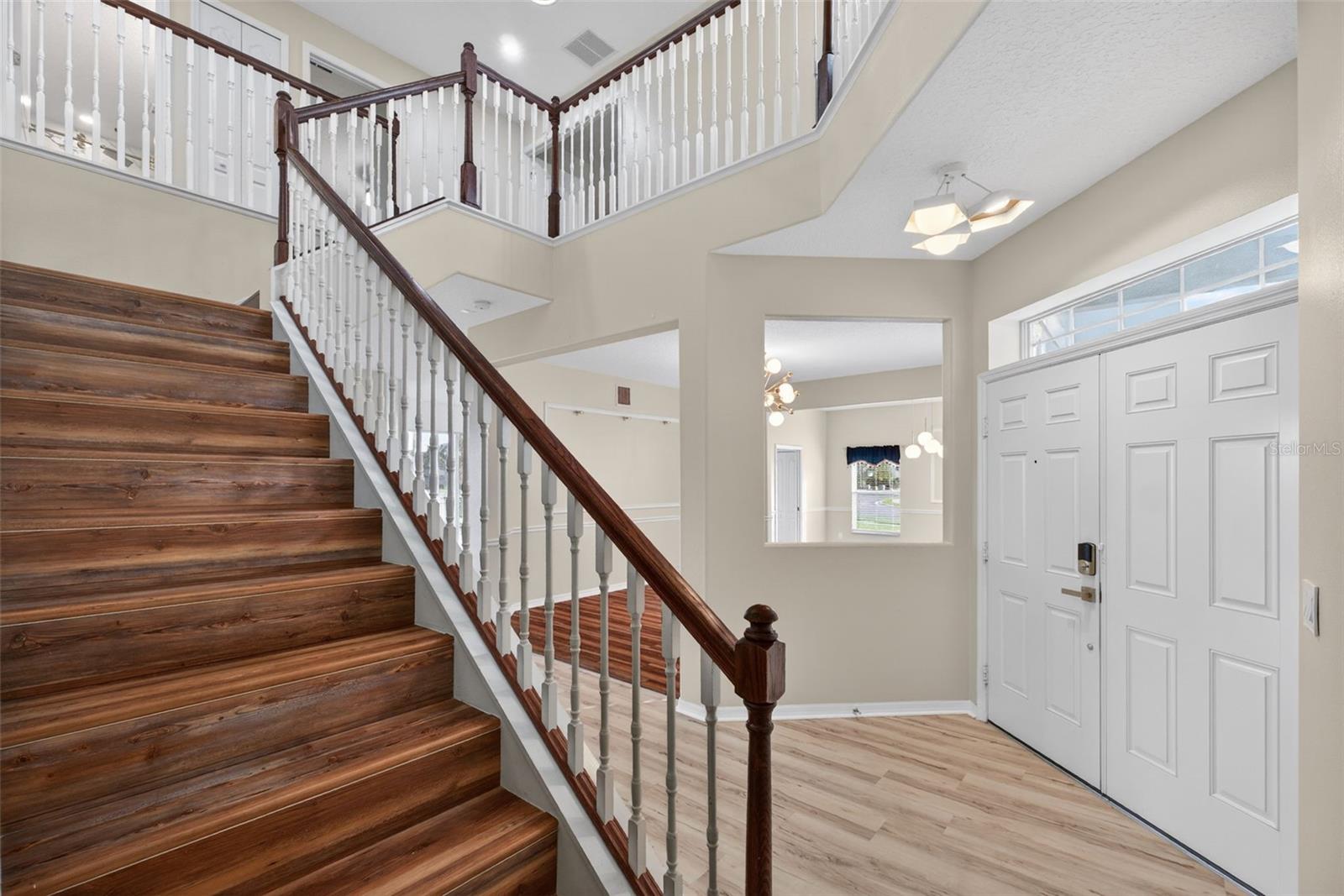 Image 40 of 89 For 15162 Spinnaker Cove Lane