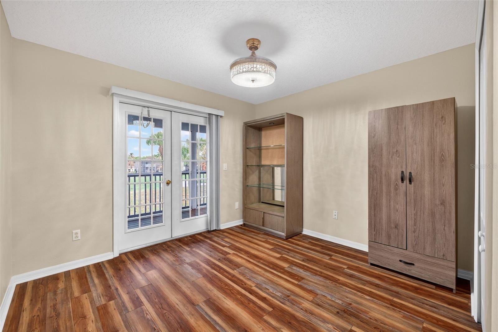 Image 42 of 89 For 15162 Spinnaker Cove Lane