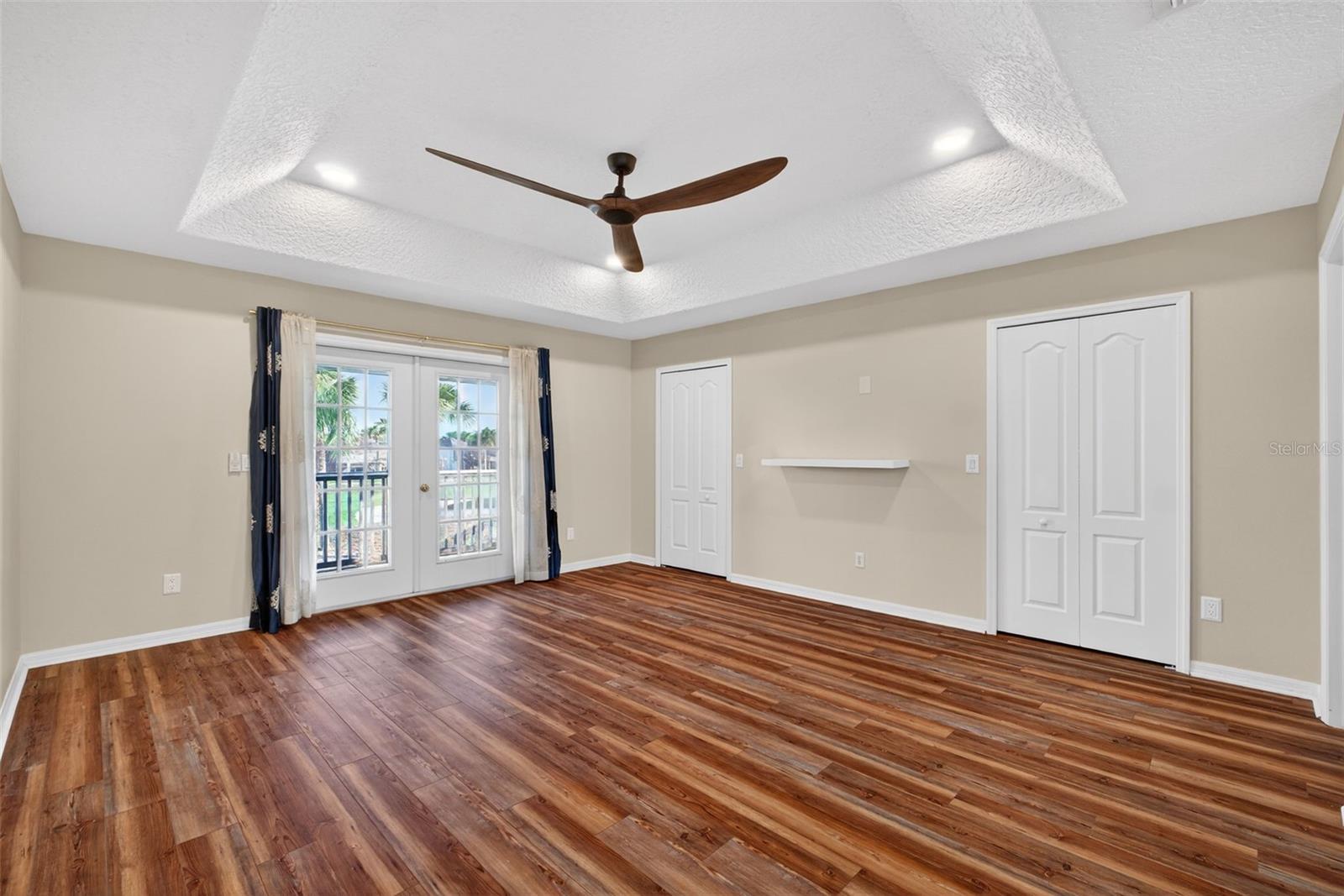 Image 47 of 89 For 15162 Spinnaker Cove Lane