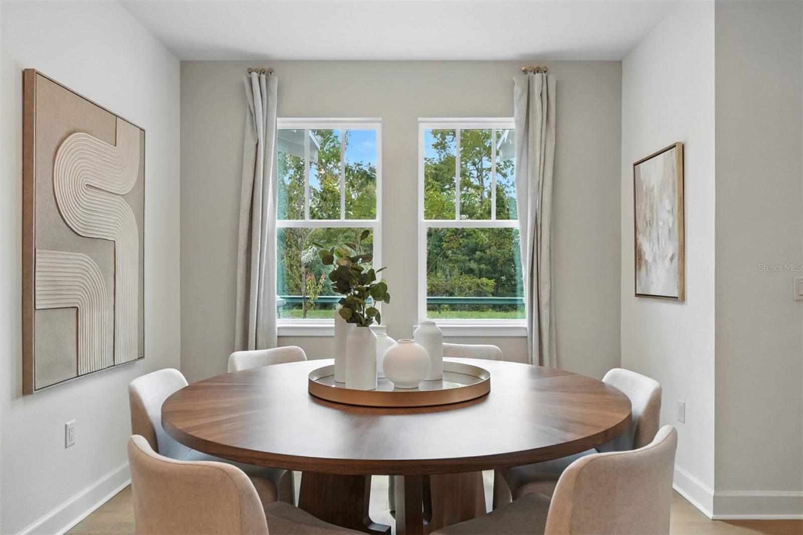 Listing photo id 9 for 1752 Headland Loop