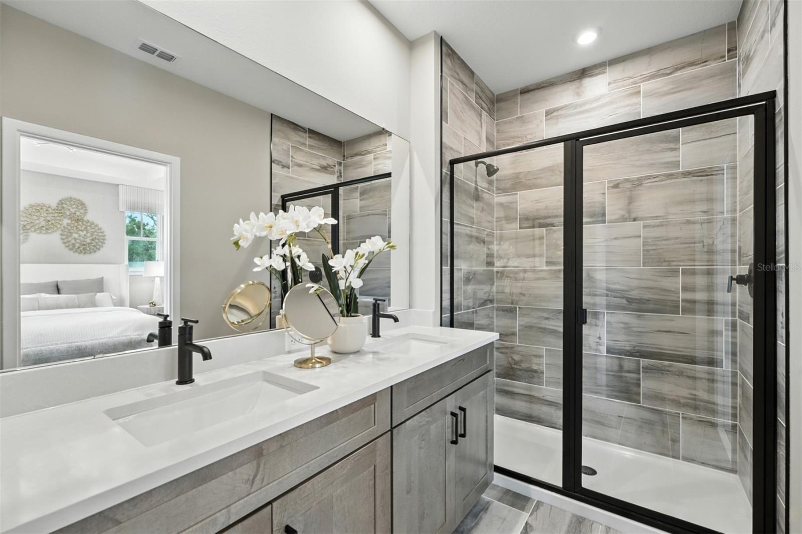 Listing photo id 17 for 1752 Headland Loop