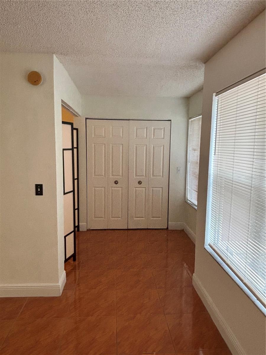 Image 10 of 16 For 5152 Conroy Road 1316