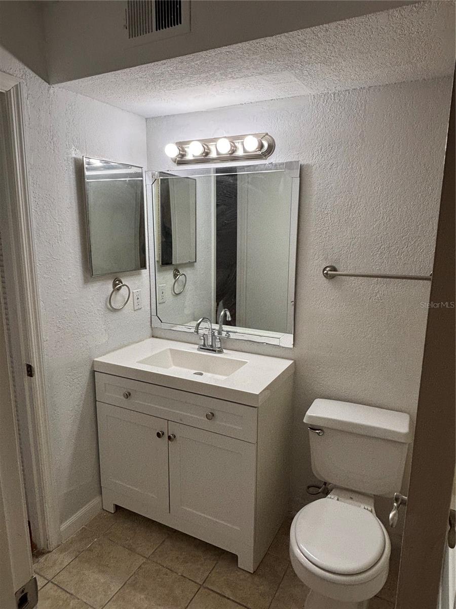 Image 16 of 16 For 5152 Conroy Road 1316