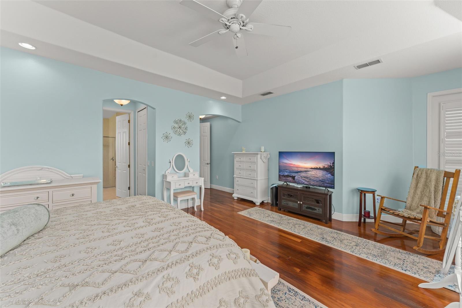 Image 17 of 70 For 3410 Oakmont Court