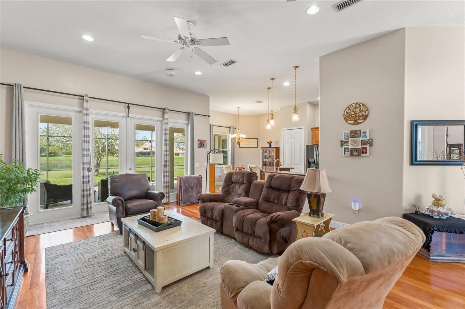 Image 43 of 70 For 3410 Oakmont Court