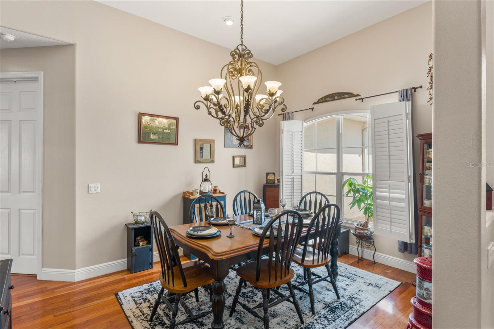 Image 46 of 70 For 3410 Oakmont Court