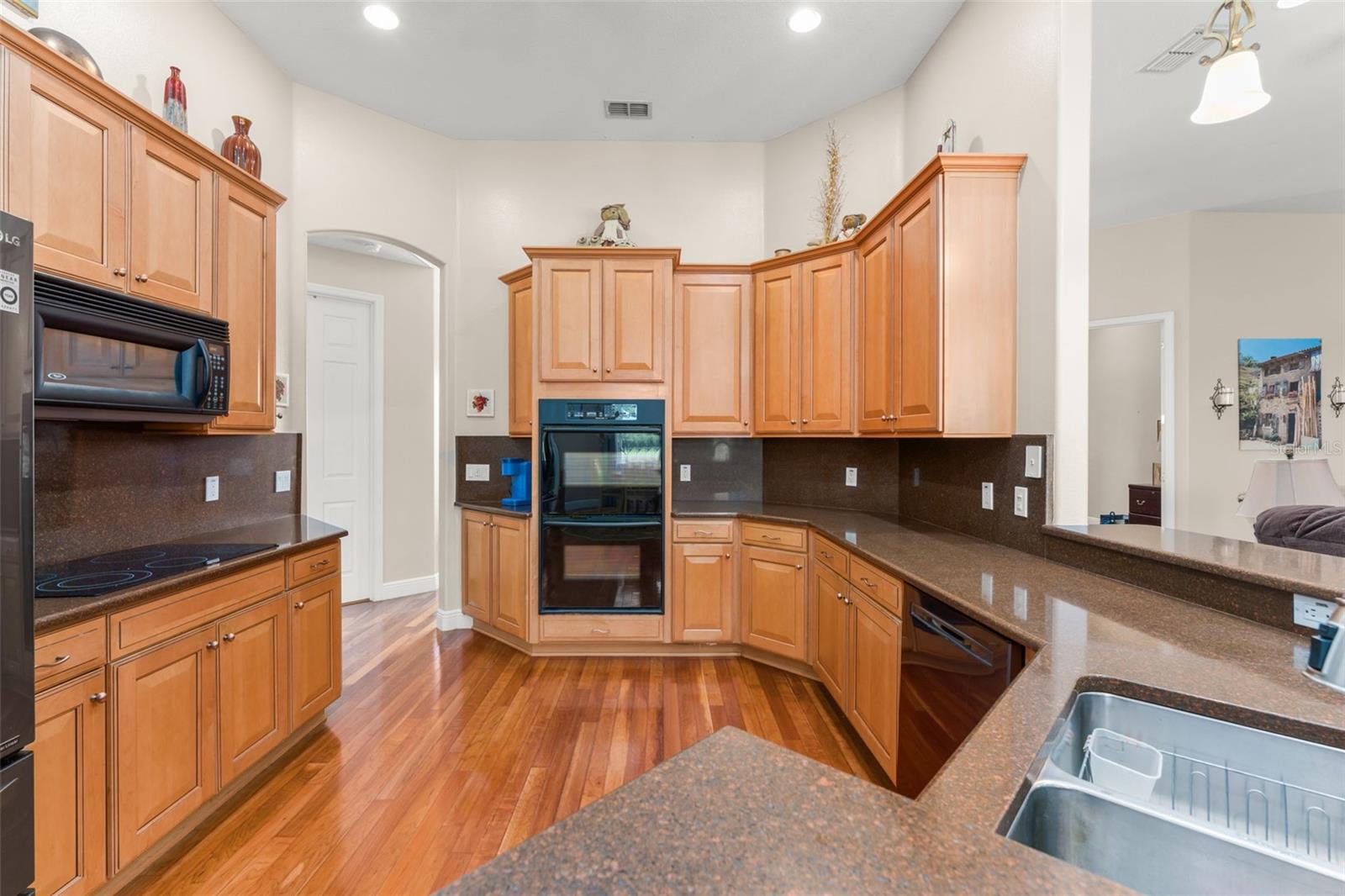 Image 58 of 70 For 3410 Oakmont Court