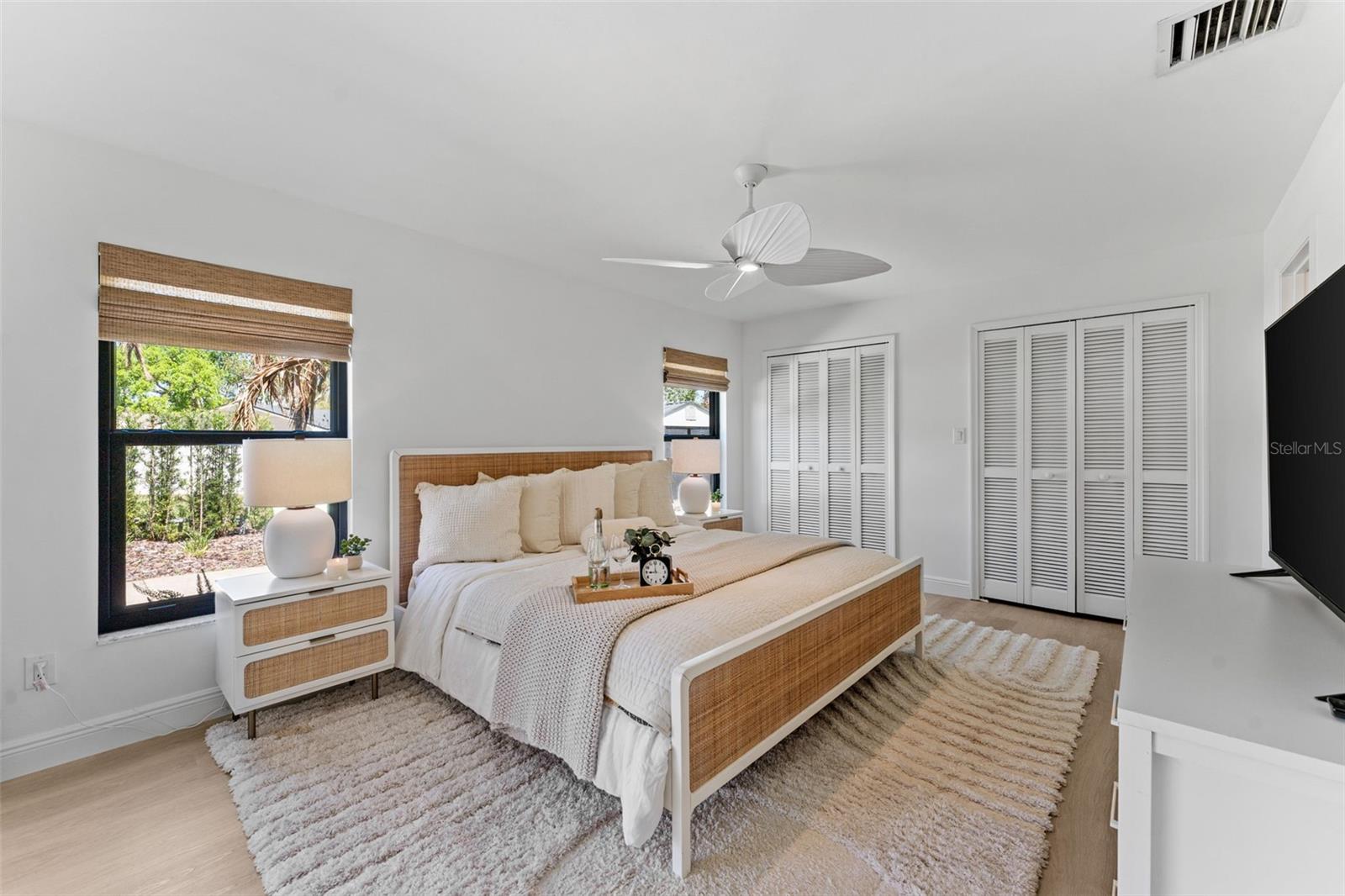 Image 15 of 38 For 5233 Jennifer Place