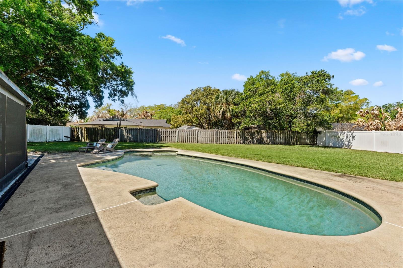 Image 29 of 38 For 5233 Jennifer Place