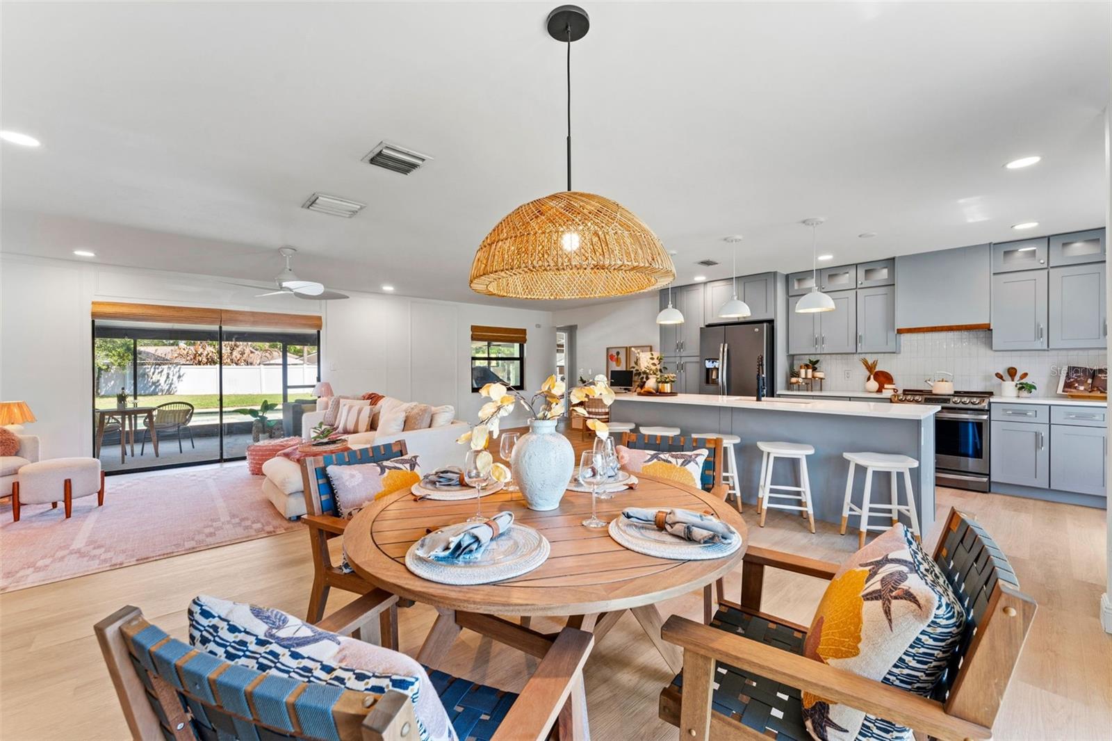 Image 8 of 38 For 5233 Jennifer Place