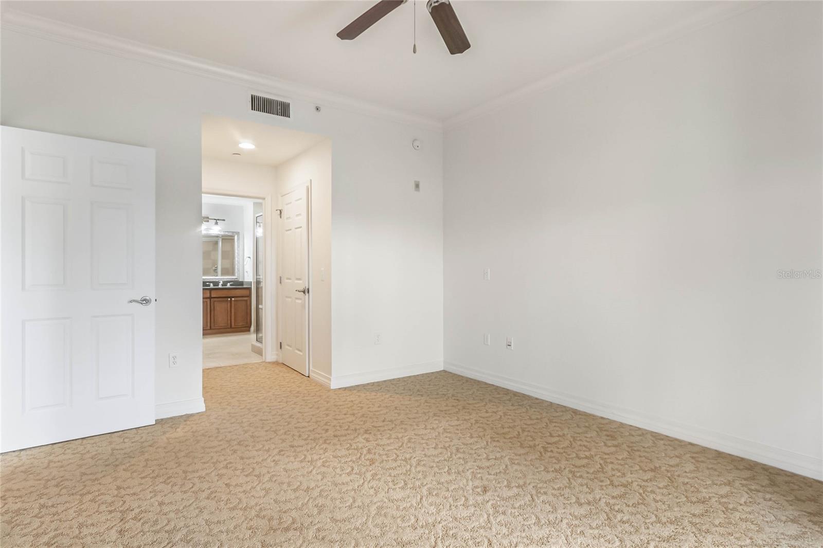 Image 10 of 22 For 1102 Sunset View Circle 103