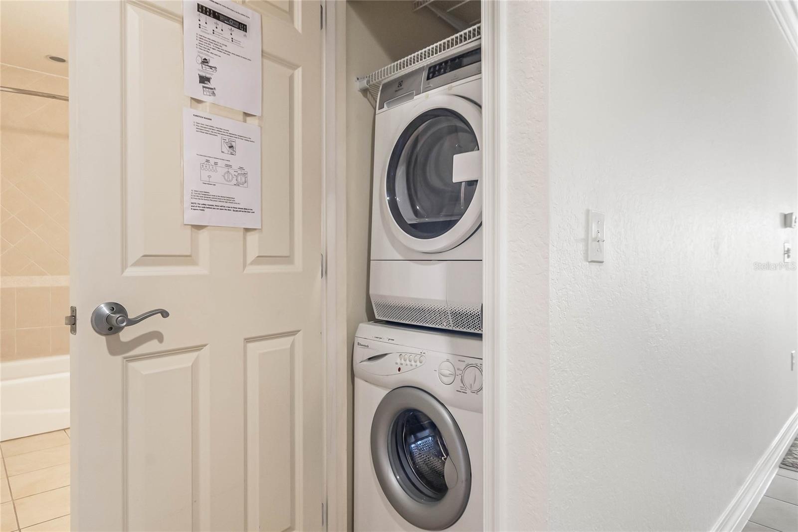 Image 15 of 22 For 1102 Sunset View Circle 103