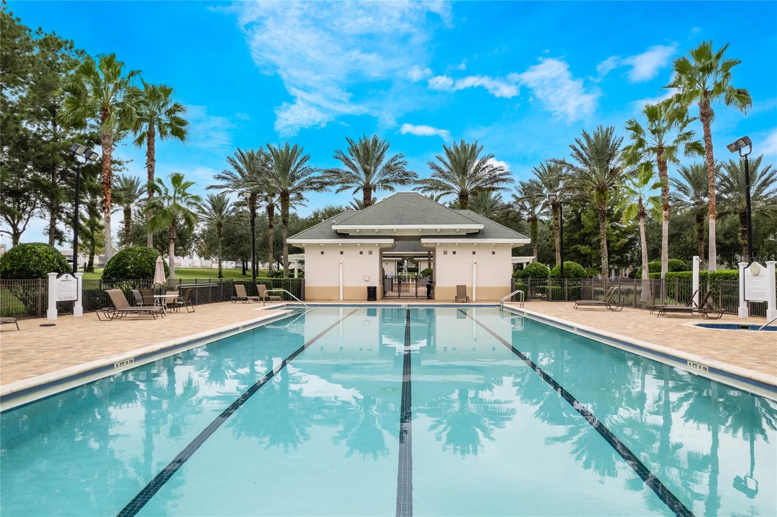 Image 20 of 22 For 1102 Sunset View Circle 103