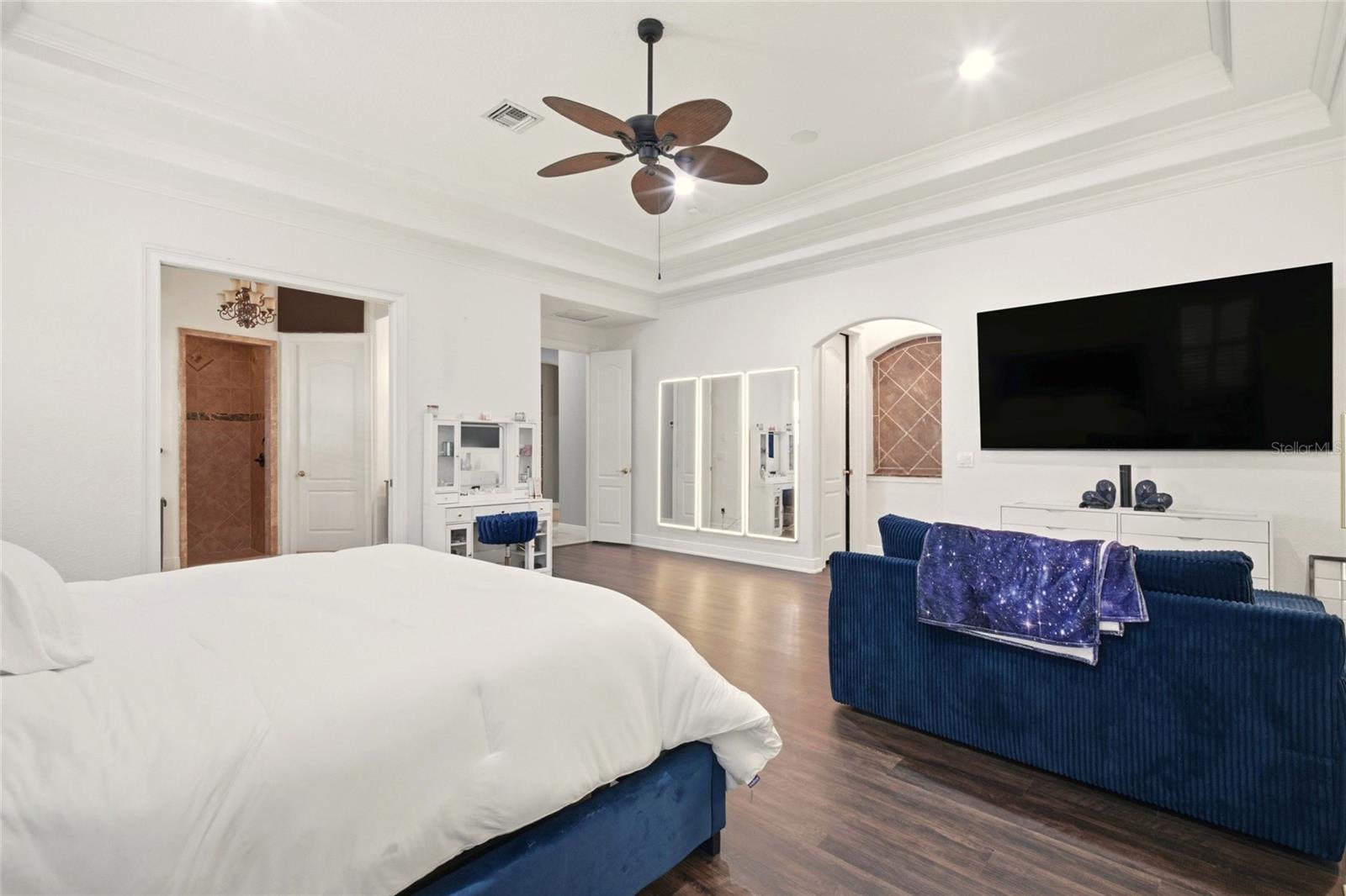 Image 21 of 77 For 11226 Macaw Court