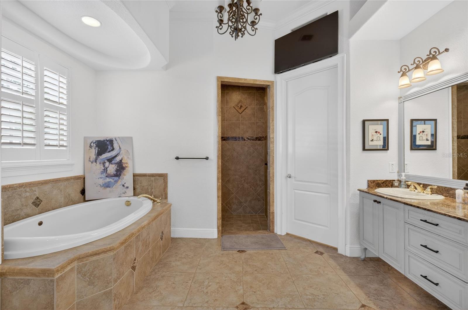 Image 24 of 77 For 11226 Macaw Court