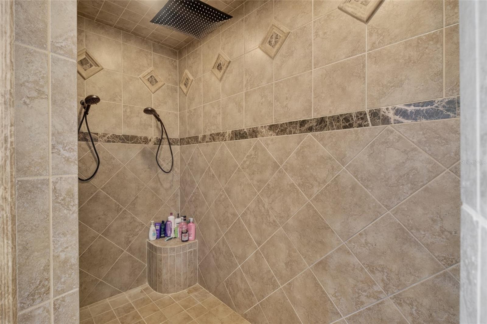 Image 25 of 77 For 11226 Macaw Court