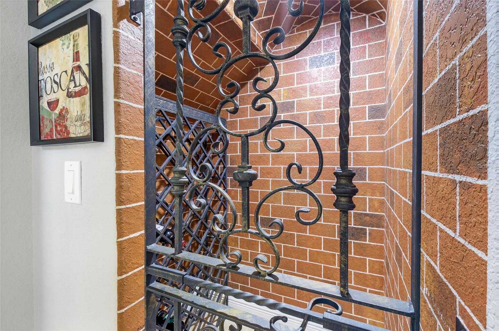 Image 39 of 77 For 11226 Macaw Court