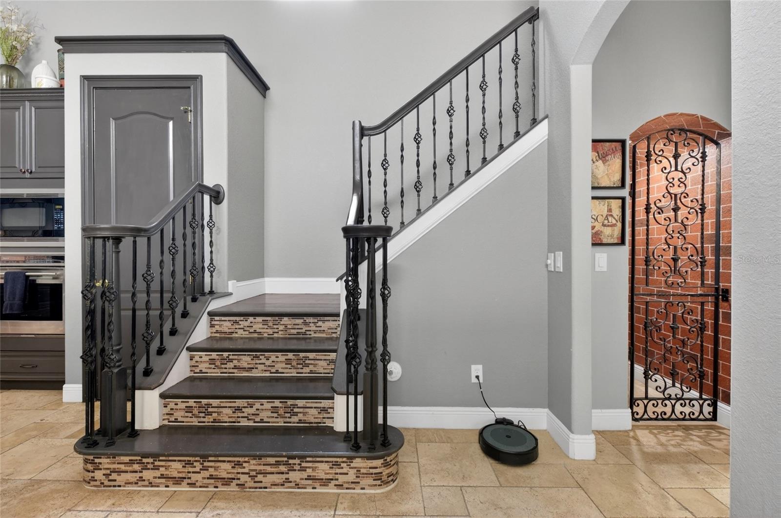 Image 41 of 77 For 11226 Macaw Court