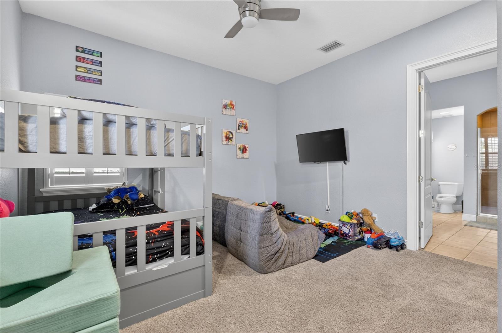 Image 44 of 77 For 11226 Macaw Court